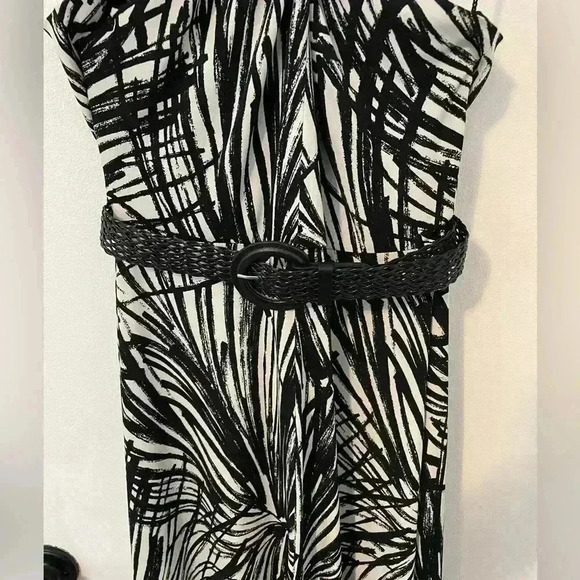 London Times Tropical Black and White Halter Maxi Dress 4 - Picture 3 of 7